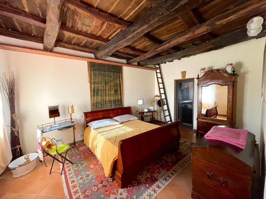 Le Calanque La Terrazza Su Civita Lubriano Luaran gambar
